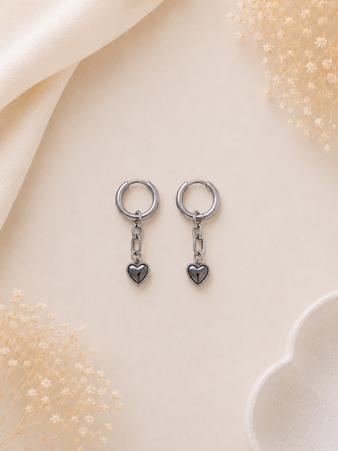 Amora Earrings